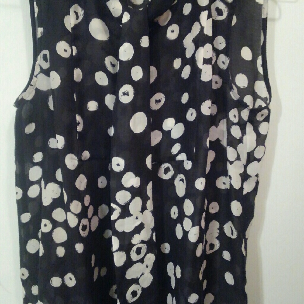 Loft sleeveless blouse